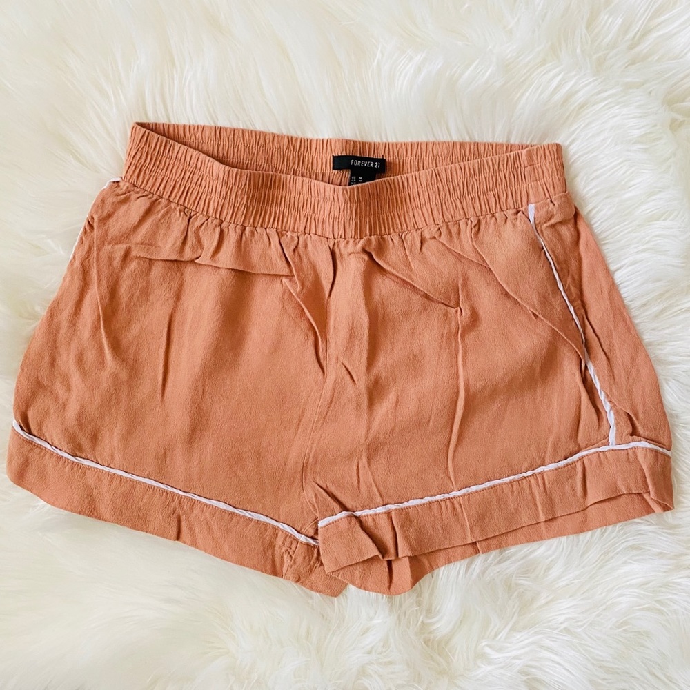 2/ $15 Forever 21 // Soft Orange Shorts - Picture 1 of 7